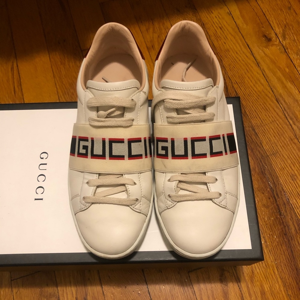 Worn Gucci sneakers condition 6/10